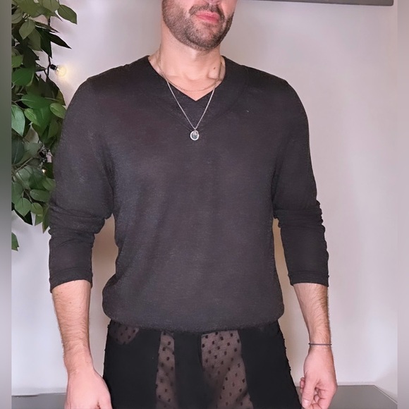 Andrew Christian | Bespoke Long Sleeve V-Neck Shirt in Charcoal (Medium) - Picture 2 of 16